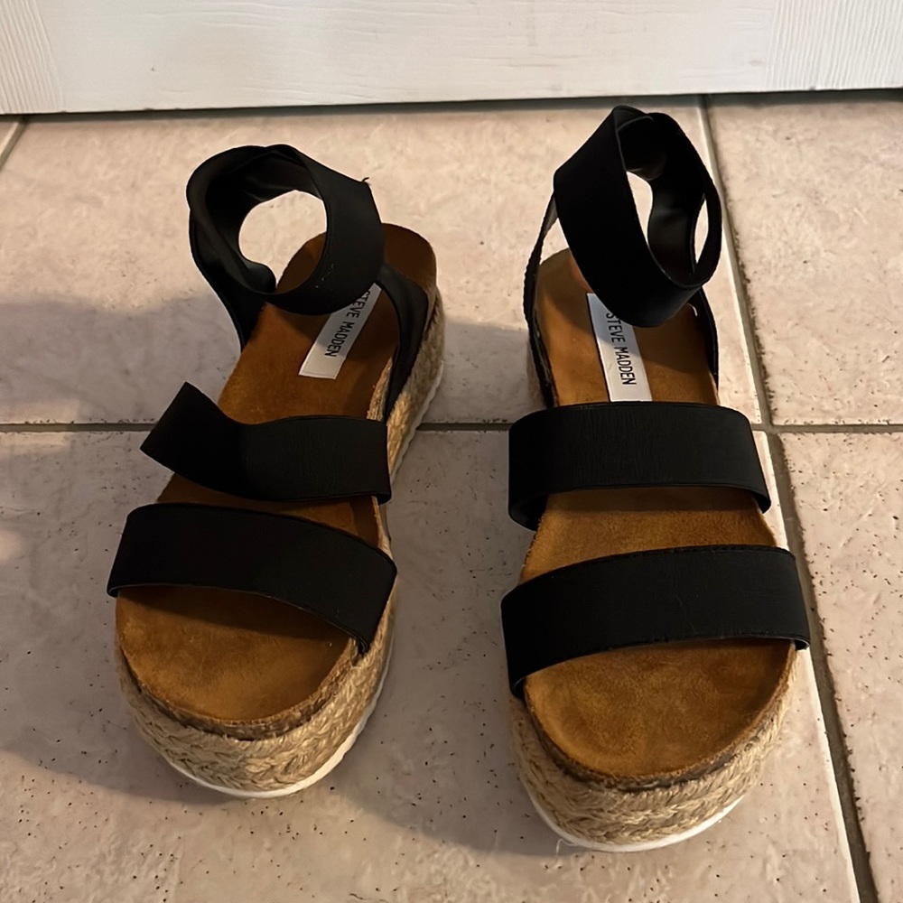 Steve Madden black espadrille sandals size 8